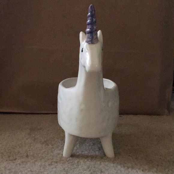 Unicorn planter ( fits a 4”) - Picture 3 of 3